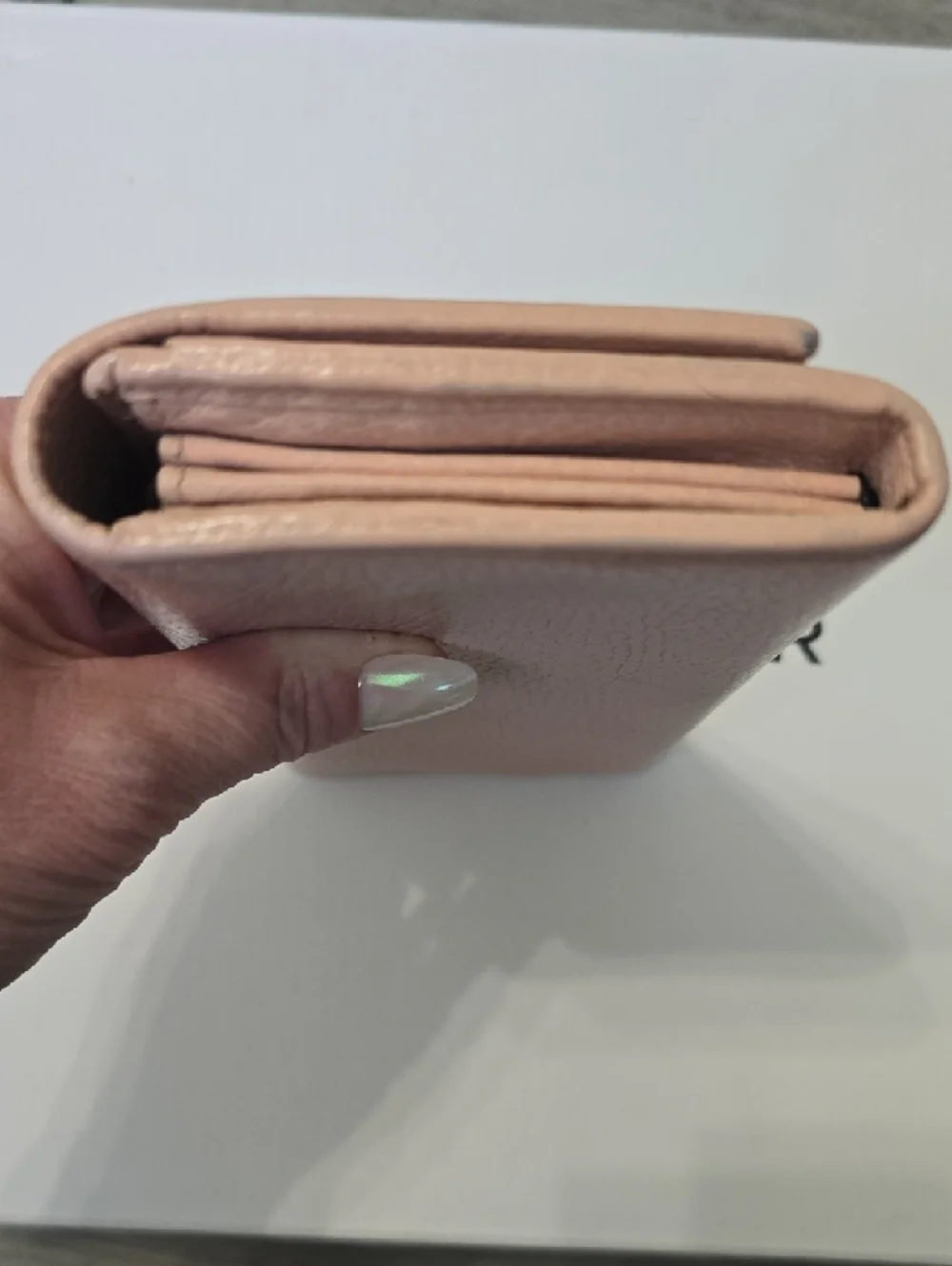 Gucci Blush Pink Pebbled Leather Continental Wallet with Gold GG - Picture 3 of 11